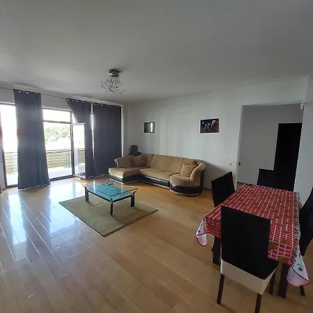 Roxana Apartament Ramnicu Valcea Exterior photo